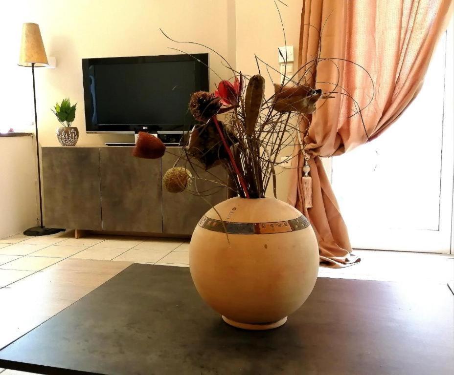 Odyseia Apts ιi At The Center Of The & Old Town Khania