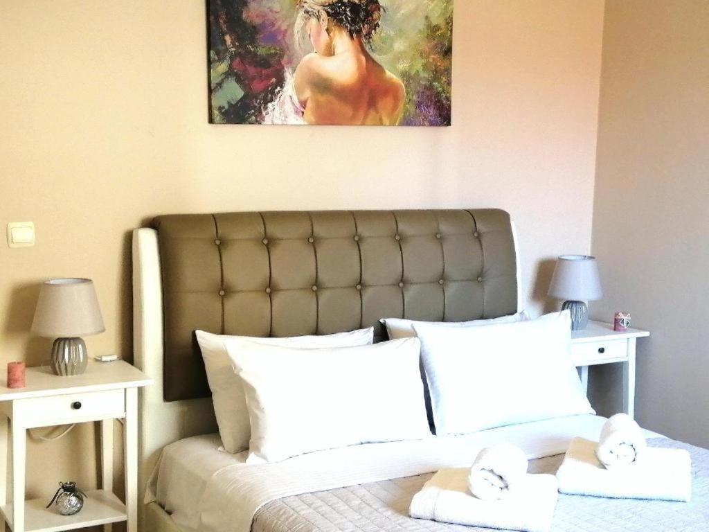 Odyseia Apts ιi At The Center Of The & Old Town Khania