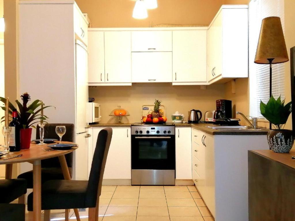 Leilighet Odyseia Apts ιi At The Center Of The & Old Town Khania